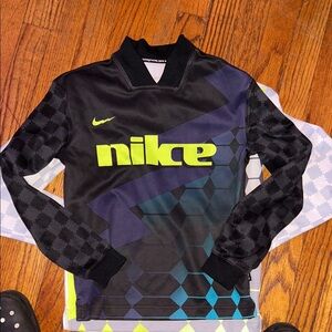 Nike Black and Neon Yellow Patterned Long Sleeve